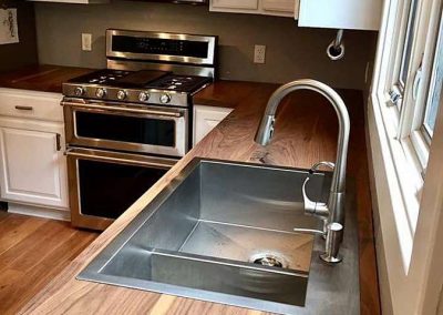 Kitchen Islands & Countertops